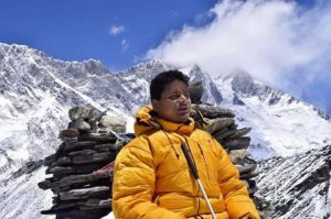 Financial support to visually impaired Amit for Everest Expedition