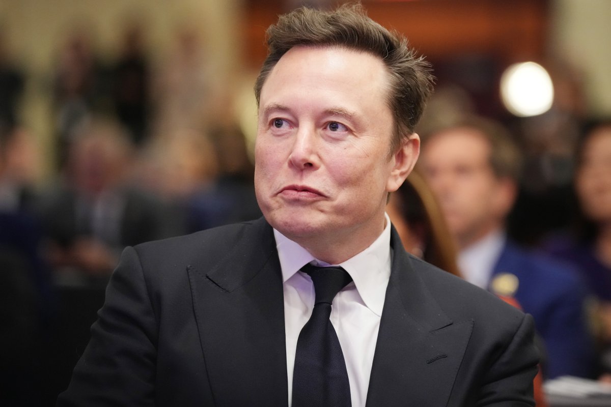 Musk says all US govt staff must justify their work or lose jobs